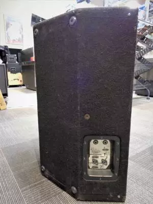 Yorkville Sound - E15 2